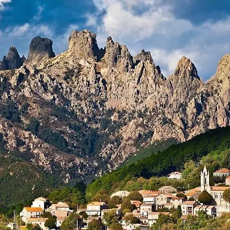 Mare E Muntagna Holiday home *